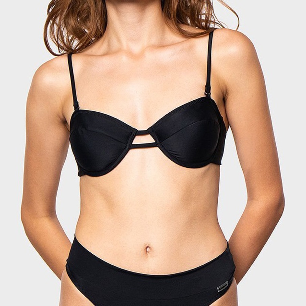 NWT Juliet Bikini Top